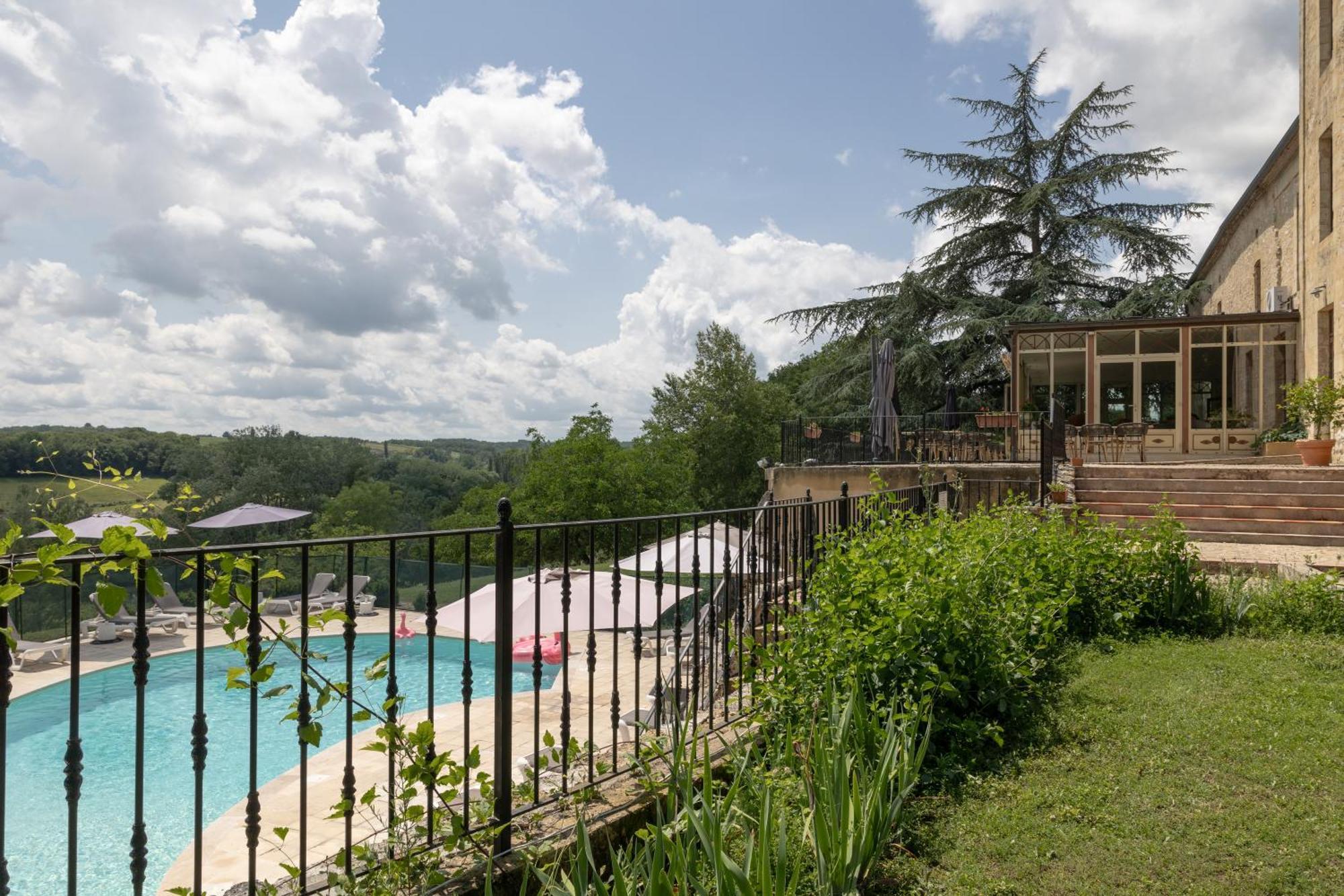 Hotel Chateau De Sanse 3*