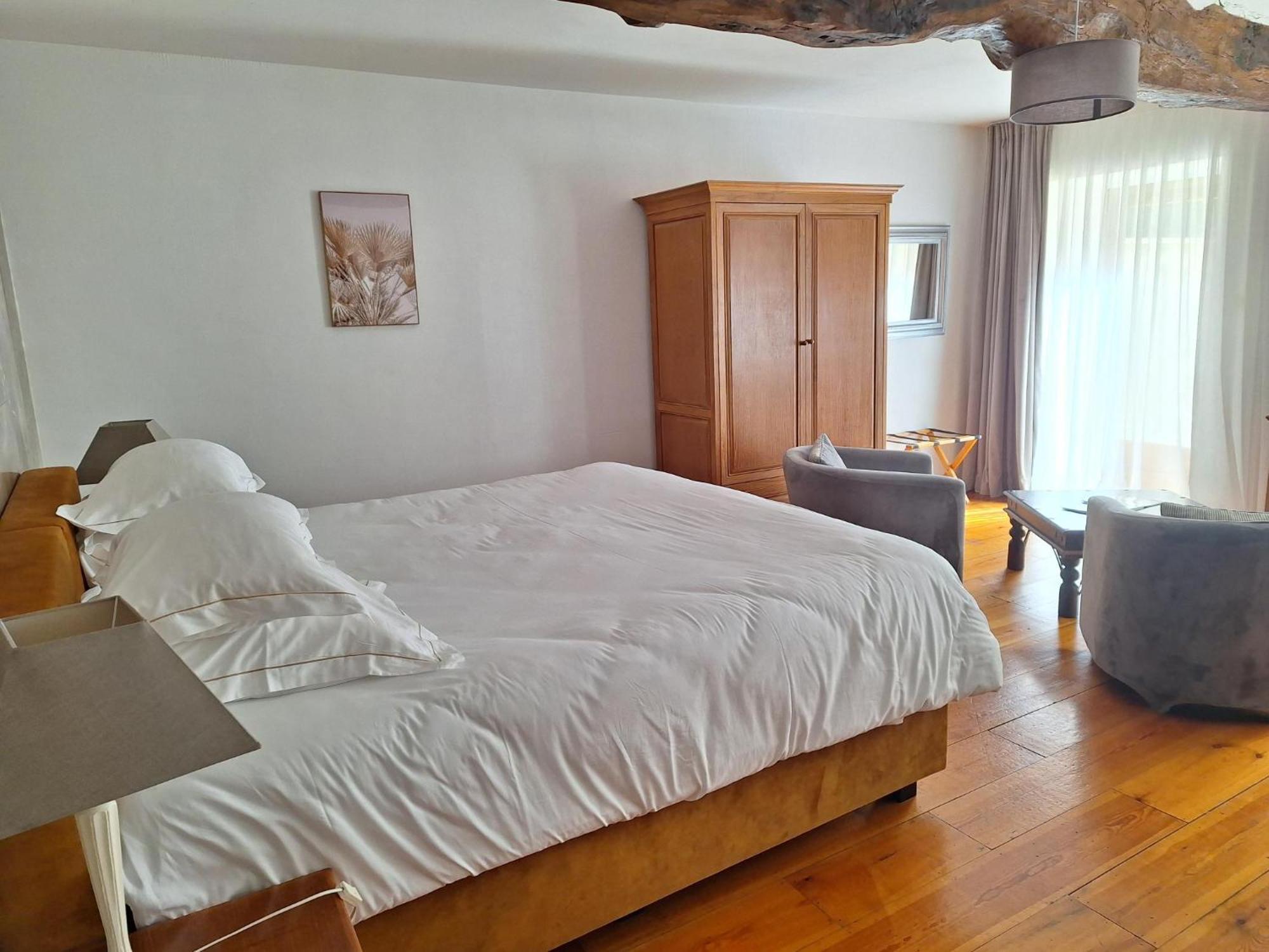Chateau De Sanse 3*